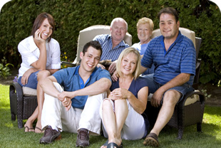 family_3479744.jpg